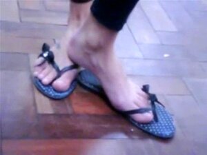 Grande piede grande tatuaggio da vicino