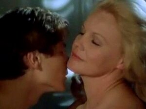 Carroll Baker Femi Benussi nackt aus Private Lessons. Carroll