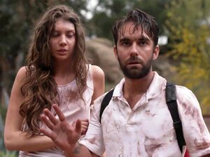 Sie muss ihren Körper gegen Sachen eintauschen in einer harten Welt.