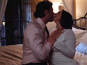 Angela White Syntinen Valentine Kohtaus 4