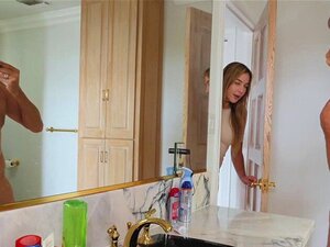 Blair Williams: Ihre Mutter im Badezimmer