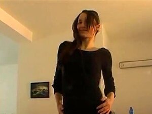 Tschechische Studentin macht sexy POV-Lapdance, es war ihr erstes Mal