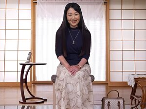 Erstes Shooting des 60. Ehefrau-Dokuments Sawako Matsui 