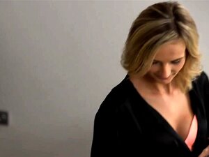 OLD4K. Liebhaber verbringen den ganzen Tag damit, alt und frisch zu