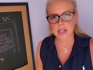 Professorin erteilt dir eine Lektion Mit ihrem Fürze POV Domina