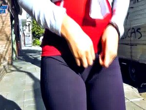 Erstaunlicher Arsch!, Cameltoe! & Natürliche Titten! In der
