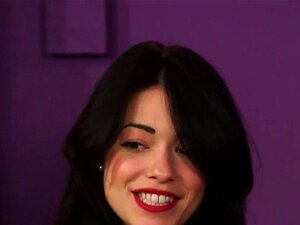 Großtitten cfnm Domina zupft. Großtitten CFNM Domina zupft und