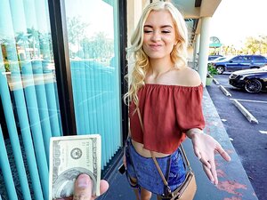 Anastasia Knight in Blonde Braceface fickt im Freien - Öffentliche