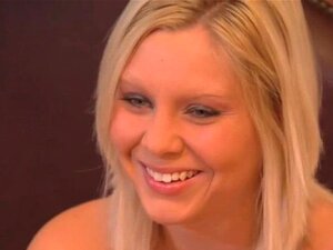 Bisexuelle blonde Schönheiten ficken in XXX Swingern Reality s