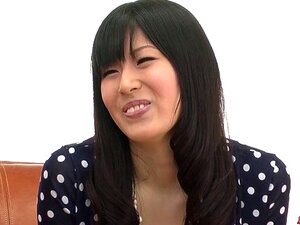 Η Nozomi Koizumi γδύνεται και δίνει μια