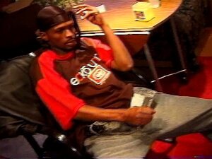 BBC Legt Zijn Ballen Leeg Op Een Plate