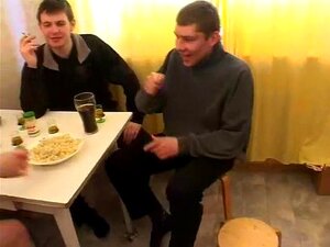 Најбољи домаћи видео са Gangbang,