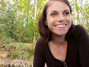 Sportliche französische Schönheit Daniella mit einem wunderschönen