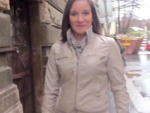 Suce une amateur européenne, suce une amateur européenne avant de