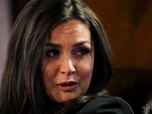 Bekijk August Ames, Kendra James en Kenna James nu! - Lez, Milf, Busty