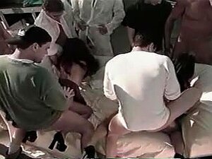 Caroline und Eve lieben Sex