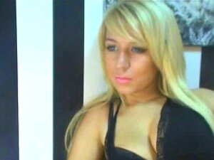 Tauche ein in die sinnliche Anziehungskraft einer atemberaubenden