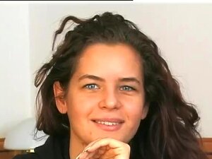 Komm und schau dir Patricia Smet an, eine unwiderstehliche 19-jährige