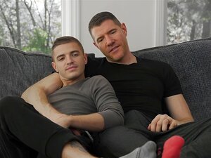 Mostro cazzo LeGrand Lupo dentro ragazzi magri Tom Bentley