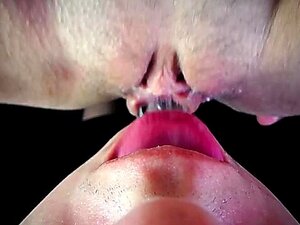 Massiivinen squirtti lähikuvavideo - pillun nuoleminen - Orgasmi.