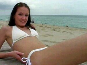 Sexy Schlampe vom Strand ist Hailey frisch