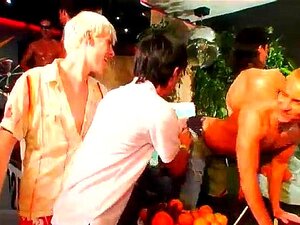 Film porno di sesso maschile gay Questo è il divertimento perverso