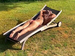 Die rauchende heiße Stieftochter meines Nachbarn wird Schmutzig