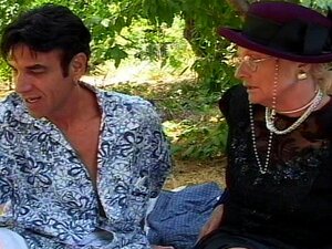 Alte Dame lehrt frischen Mann  FAKTEN DES LEBENS 