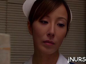 Schwänze werden von der scharfen japanischen Frau Reiko sawamura