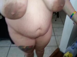 Nackte Stiefschwester zu Hause mit Stiefbruder