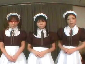 Untertitelte POV Japan topless Maids Fußmassage Vierer