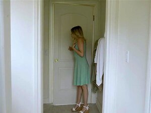 Als Penelope Kay und Coco Lovelock herausfinden, dass sie die