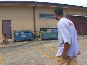 Ein dicker BBC fickt eine schlampige Brünette