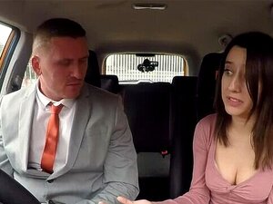 Fake Driving college Stor ansiktsbehandling för sexiga spanska ögon