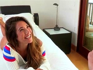 Eva Lovia und India Summer teilen sich einen Schwanz