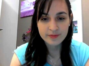 Diese verspielte Krankenschwester wird Ihre Spermaprobe so schnell