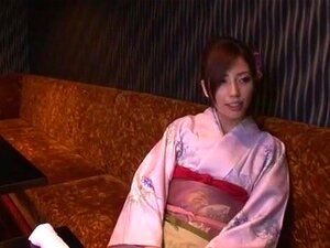La troia giapponese arrapata Miyuki Yokoyama nel primo piano più