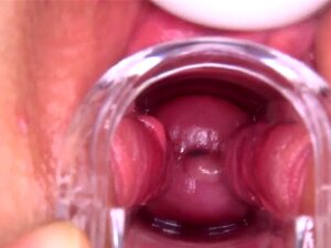 Ultra charmante Pornoster geeft speciale massage melken u. U kunt zien