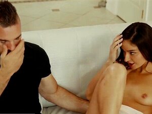 Bellesa - Kleine anale liefhebbende Latina Emily Willis neukt een dilf