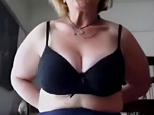 ERSTAUNLICHE BABES AUF DER WEBKAMERA 6