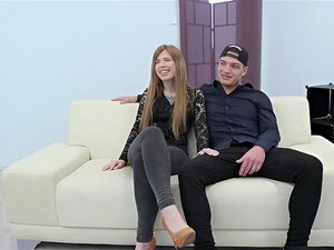 Schöne Frau Jaclyn Jordan Bekommt Ihren Arsch Aufgerissen, während