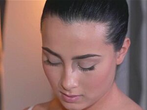 Lesbisch masseuse wrijven babes Kont