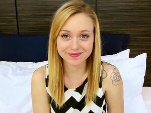 TeensDoPorn Bubbly, una bionda fresca vuole essere una pornostar