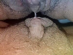 Klitoris auf Klitoris-Schere-Fick mit schwarzen Lesben. Schwarze