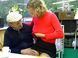 PAPY VOYEUR Vol 8 - Szene 2