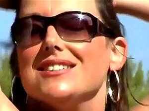 bbw kanssa karvainen pillua auringon alla