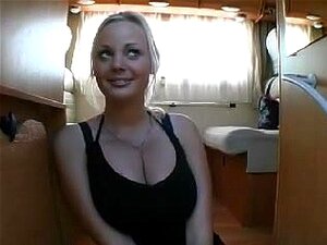 Borstige dilettante Duitse goudharige praatjes (zelfgemaakt), Blonde
