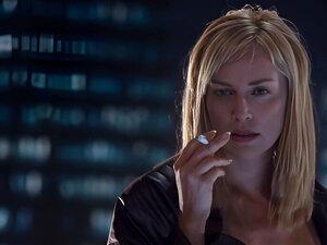 Mr. Skins deckte Prominente auf einem Dach auf (Sharon Stone, Edwige