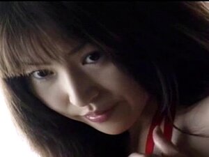 Bellissimo servizio fotografico asiatico e scopata.. Bello scatto