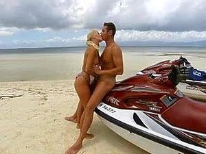 Slow 48 - The Ultimate Beach Dream (Woman), Det här är vad som